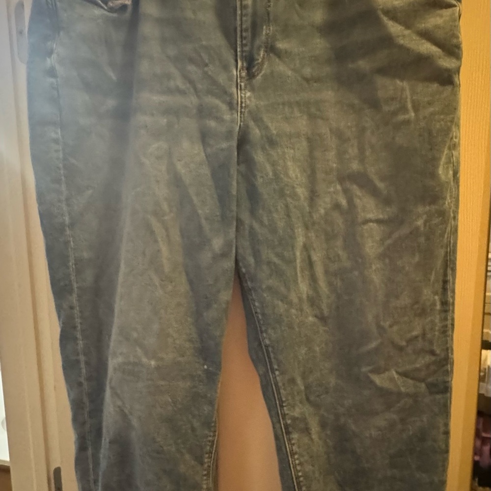 American Eagle Jogger Jeans